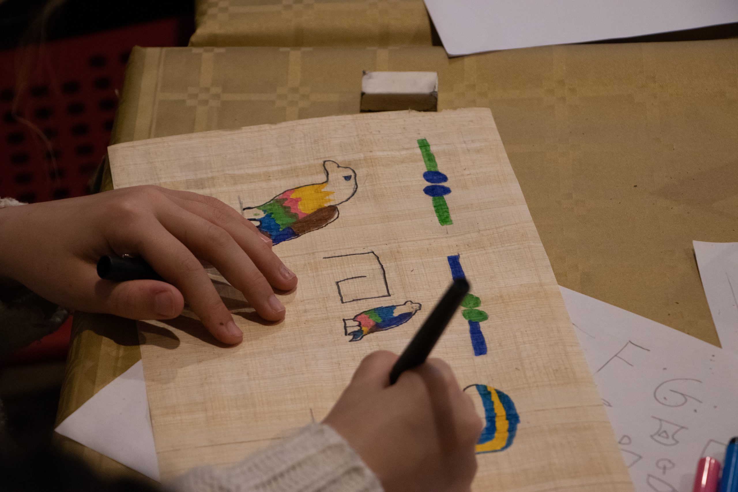 Apprends à écrire en hiéroglyphes avec une vraie égyptologue ! - Le